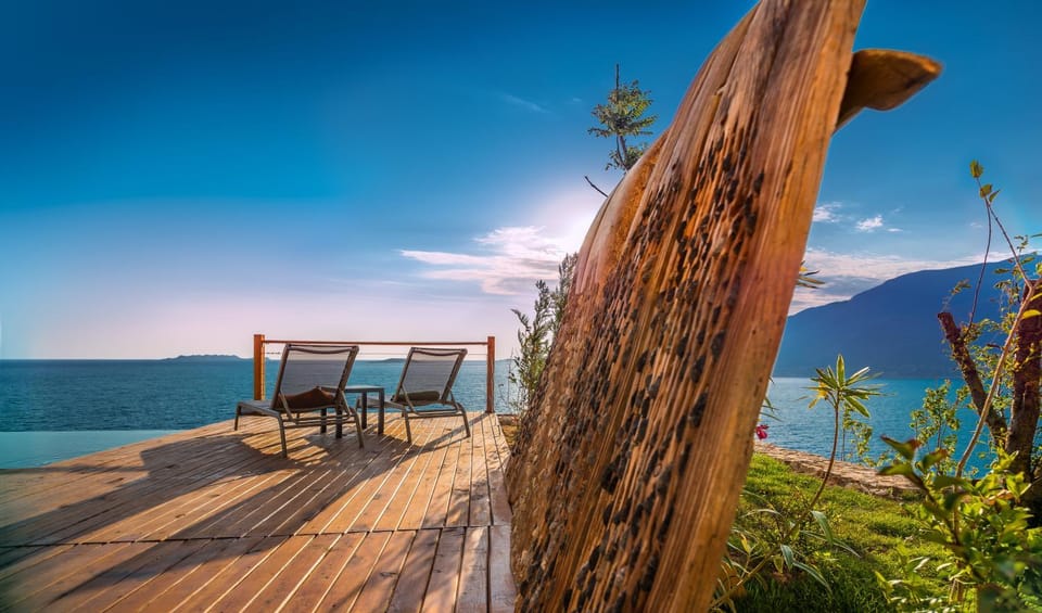 Pool view, Sea view