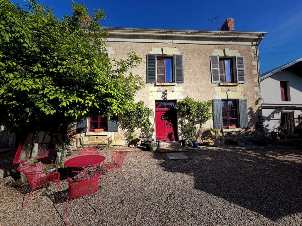 Aux Caprices des Dieux Bed and Breakfast in Nouvelle-Aquitaine