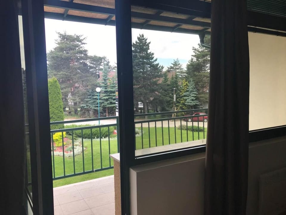 Day, Garden, View (from property/room), Balcony/Terrace, Garden view