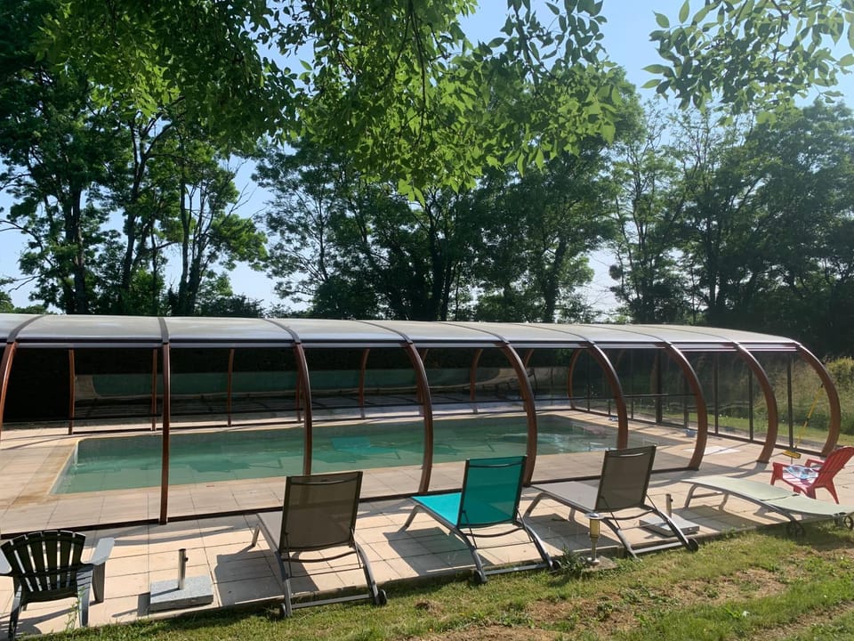 Swimming pool, Swimming pool