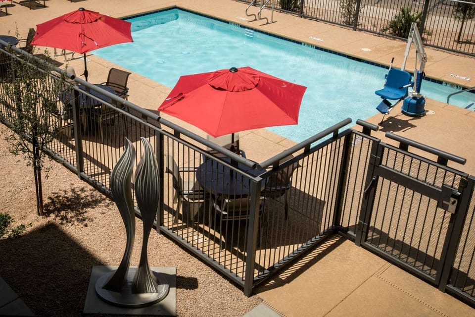 Pool view, Swimming pool
