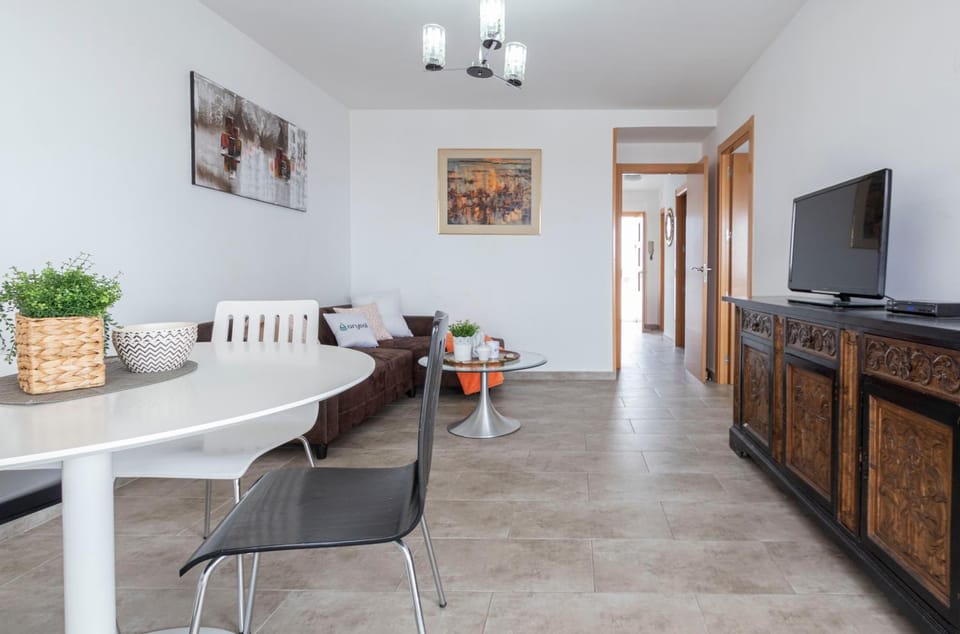 TV and multimedia, Living room, Dining area