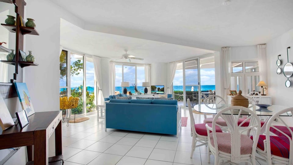 Living room, Seating area, Dining area, Sea view