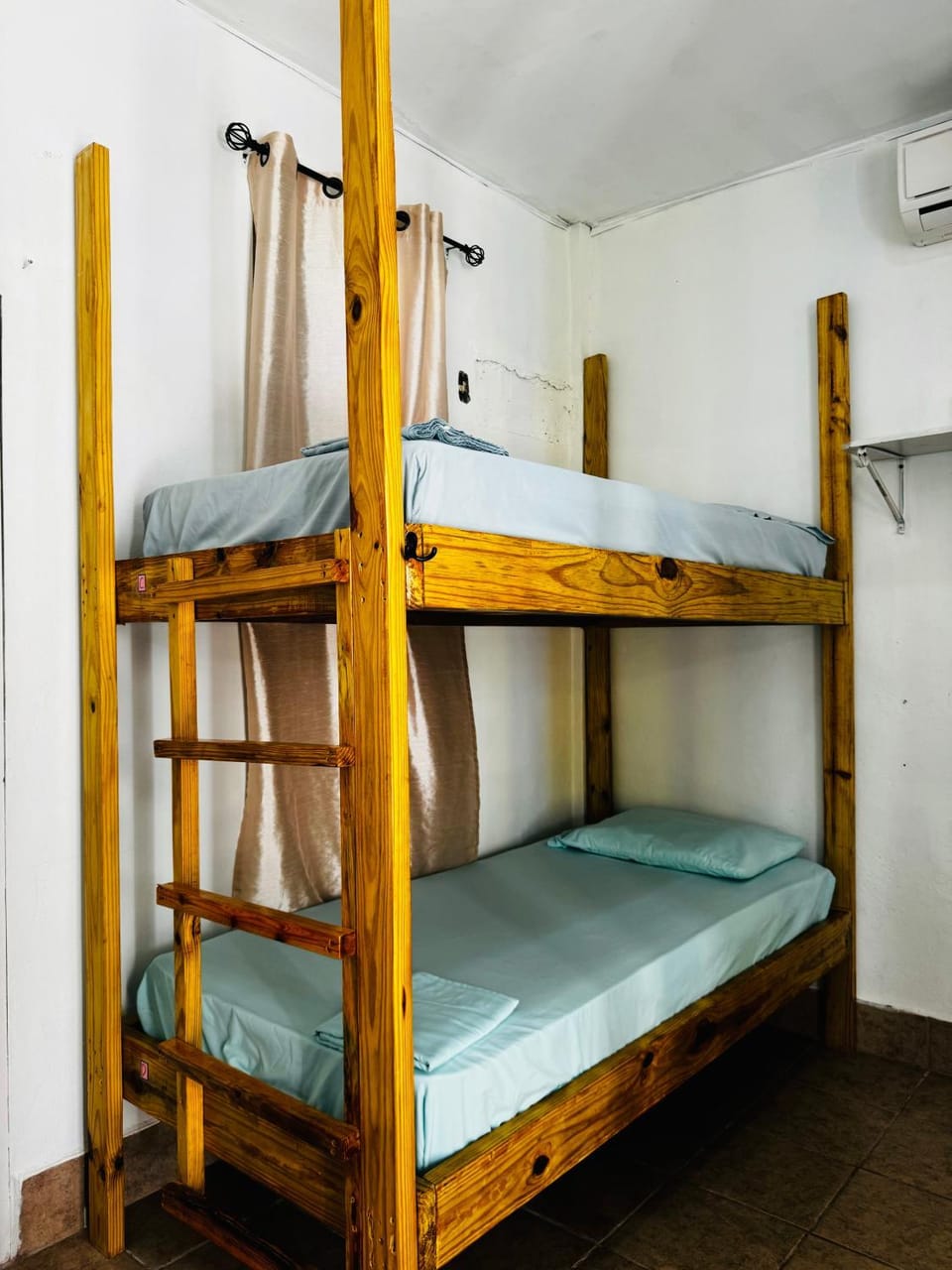 bunk bed