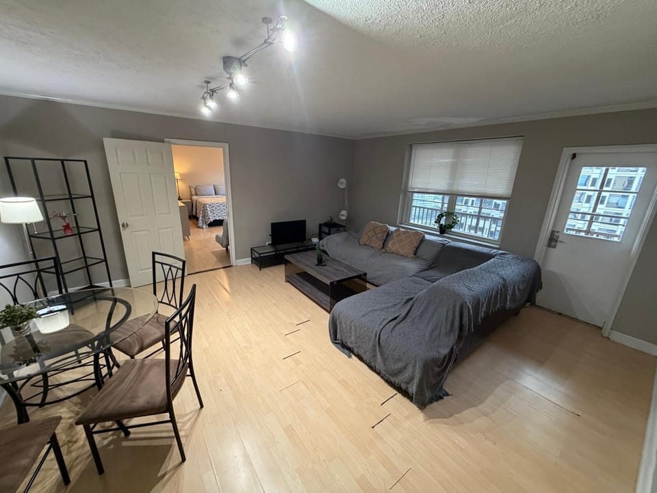 Downtown Big 1 Bedroom #20I Apartment in Atlanta