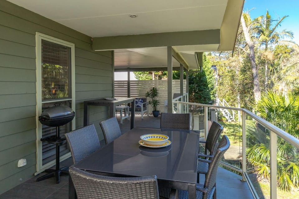 Amaroo Sunset Lodge House in Smiths Lake