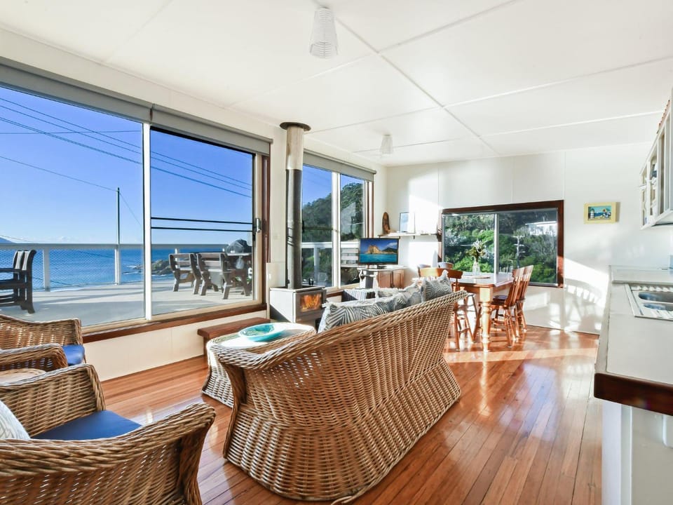 Briesta House in Seal Rocks