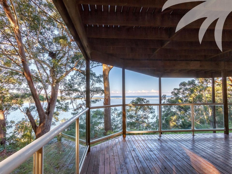 Sandbar View House in Smiths Lake