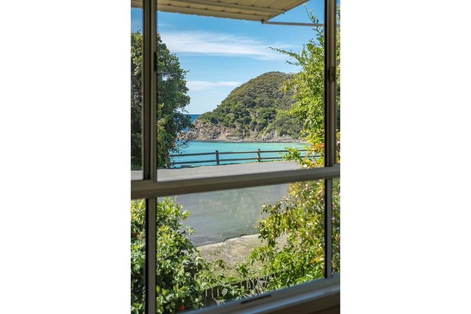Seascape House in Seal Rocks