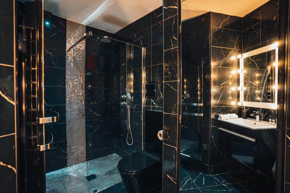 Shower, Bathroom