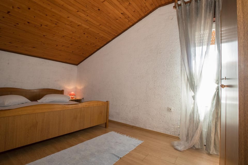 Bed, Balcony/Terrace, Bedroom