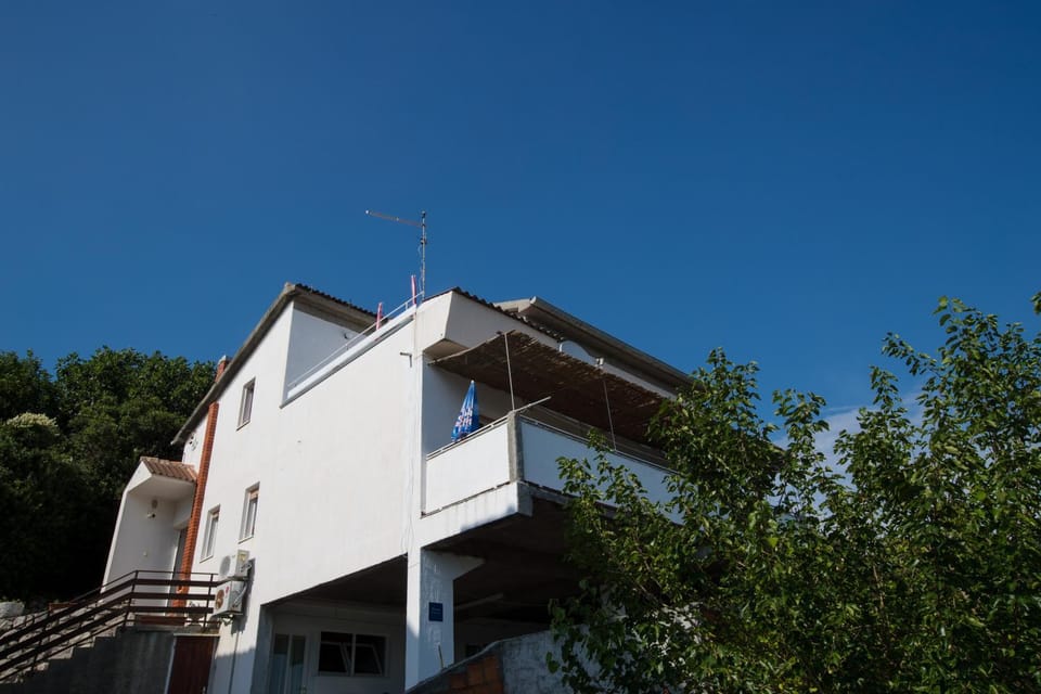 Property building, Facade/entrance, Sea view