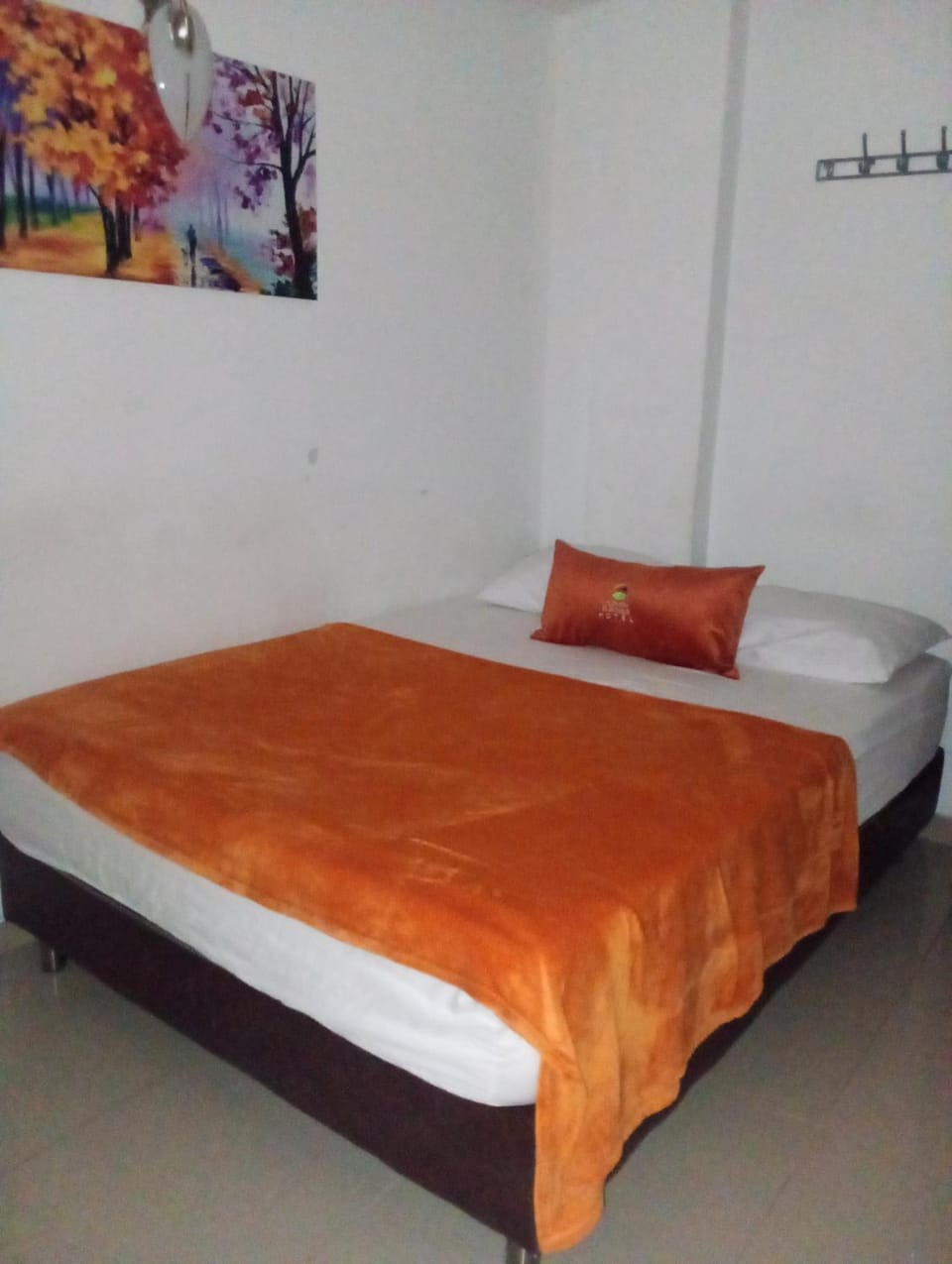 Hotel Avenida El Bosque a 2 cuadras de la clínica foscal y cardiovascular,HIC,Unab Bed and Breakfast in Floridablanca