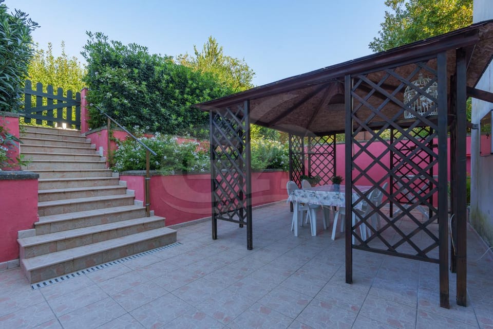 La Casina a Schiopparello - Goelba Apartment in Tuscany