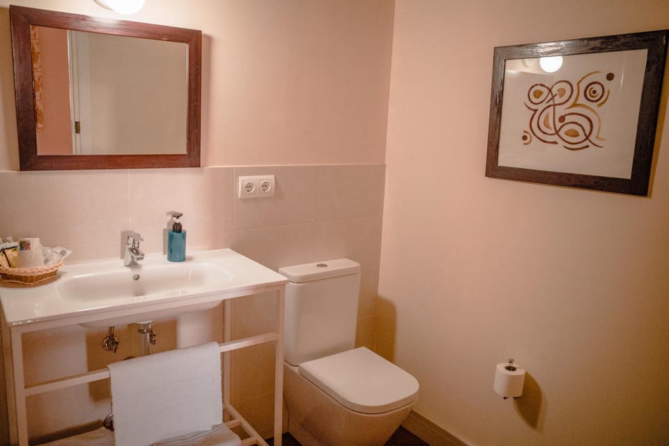 Toilet, Bathroom