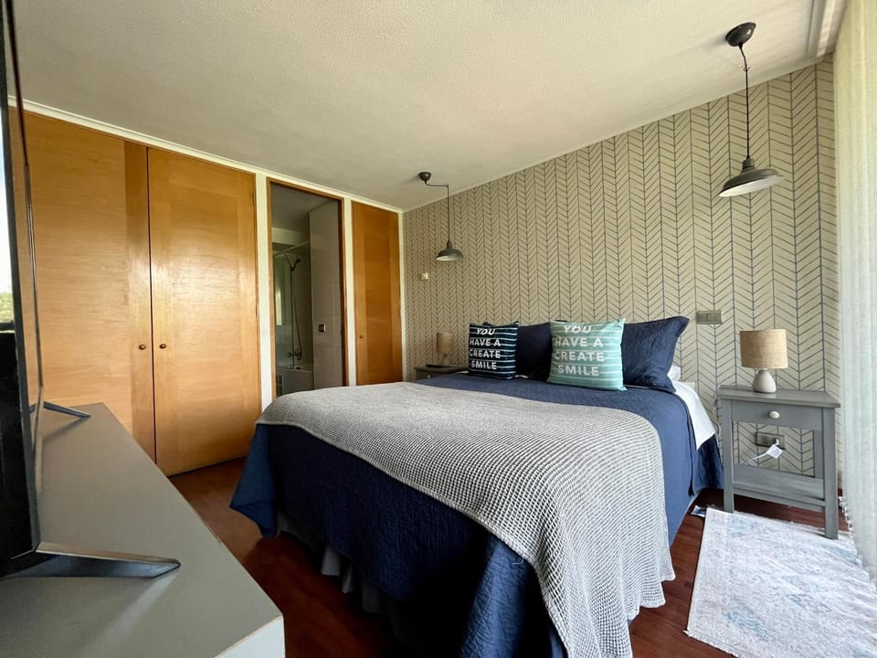 Bed, Photo of the whole room, Bedroom, wardrobe