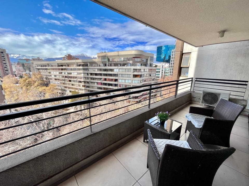 Balcony/Terrace, City view, Street view