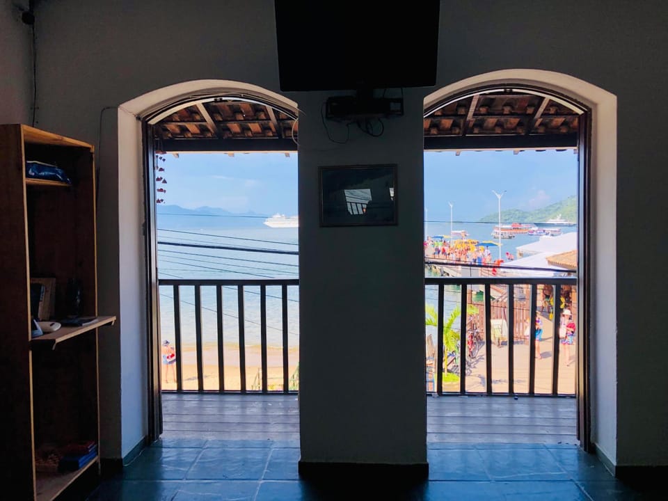 Communal lounge/ TV room, Balcony/Terrace, Spa and wellness centre/facilities, Sea view, Street view