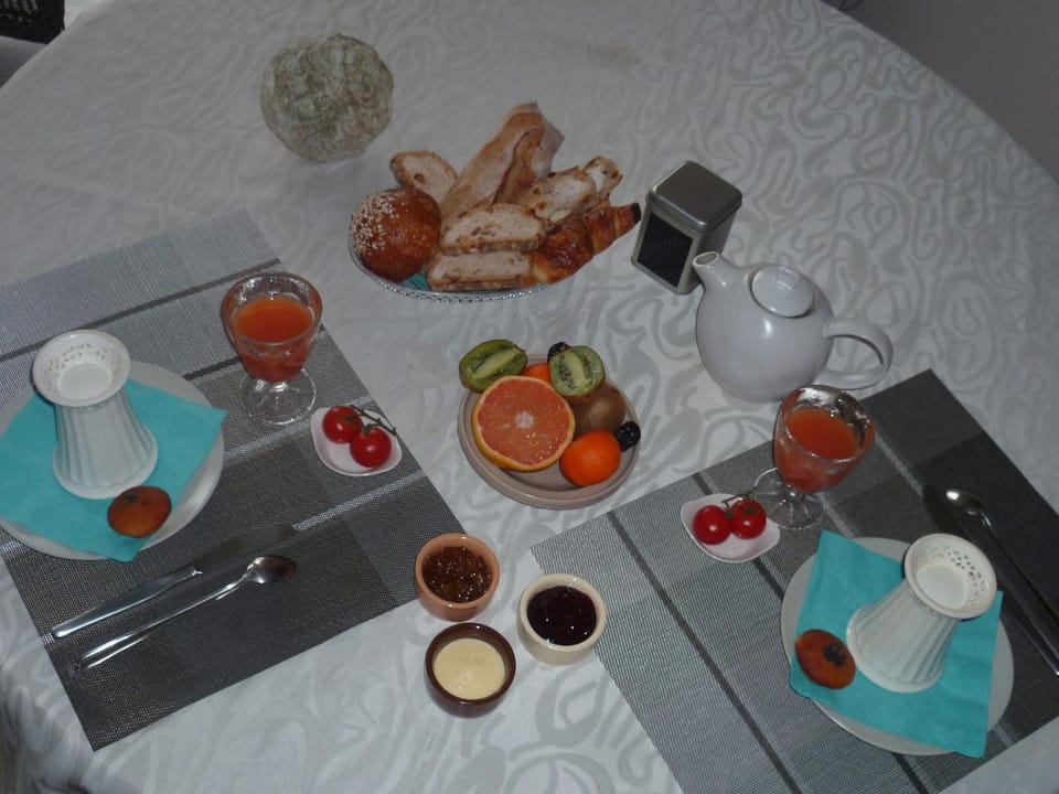 Continental breakfast