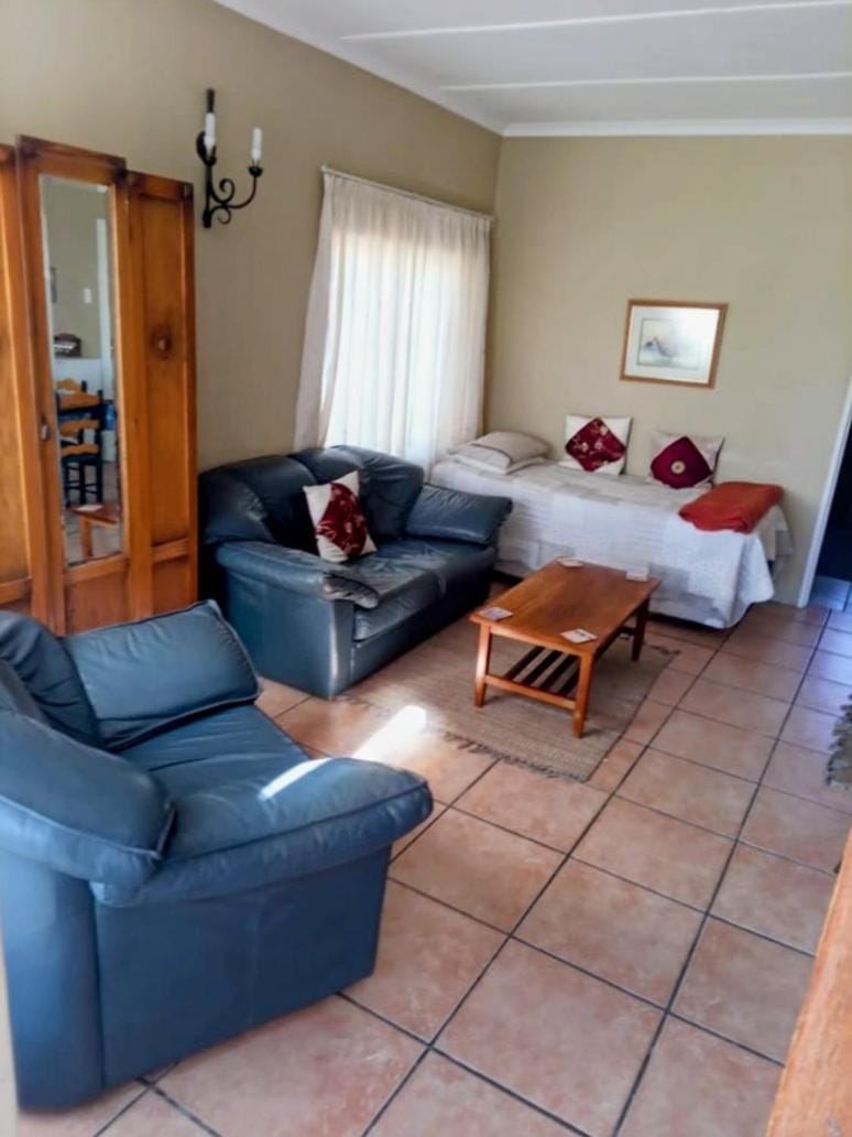 Bed, Living room, Seating area