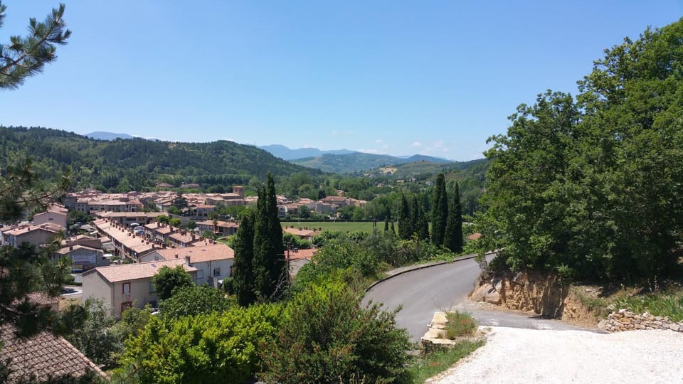 Facade/entrance, View (from property/room), Mountain view, Street view