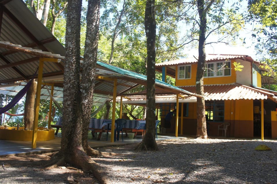 Cebaco Sunrise Lodge Nature lodge in Panama