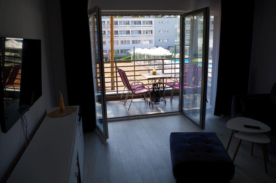 Balcony/Terrace, Living room