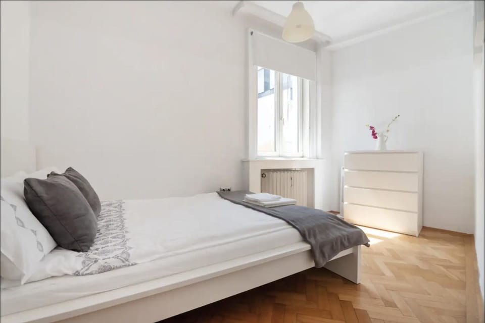 Balcony Oasis Operastreet Apartment in Vienna