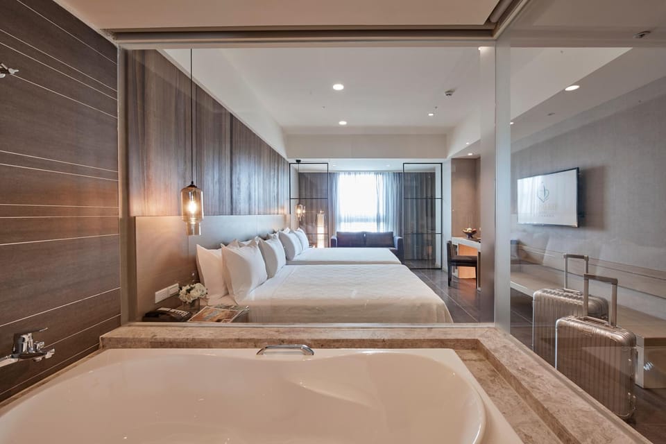 Bed, Photo of the whole room, Bath