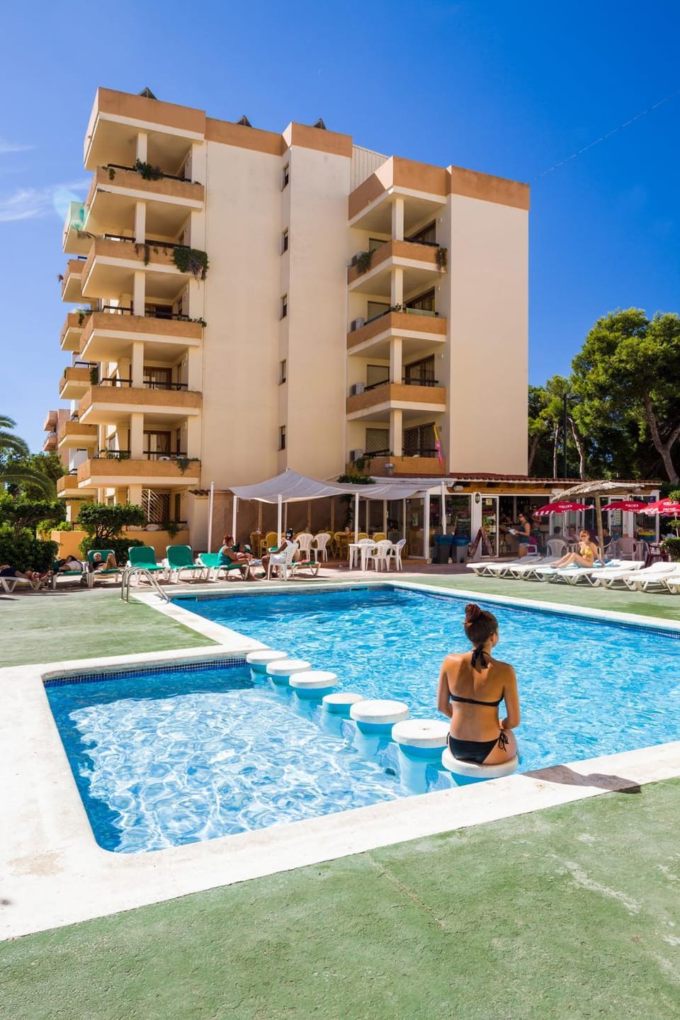 Facade/entrance, People, Swimming pool, Swimming pool