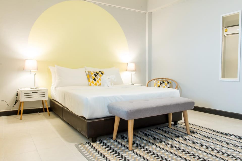 Bed, Bedroom