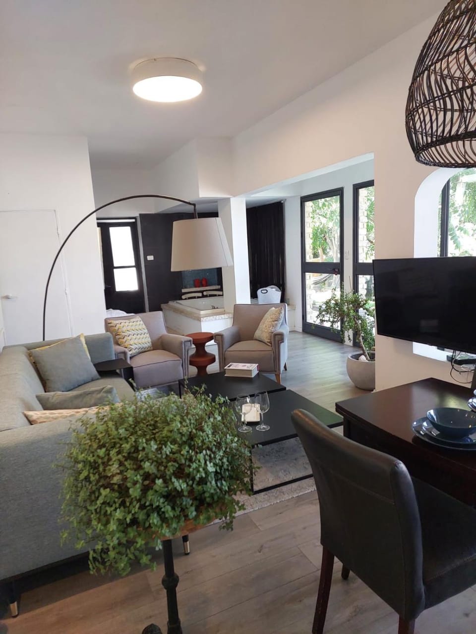 Champagne suites Nature lodge in North District