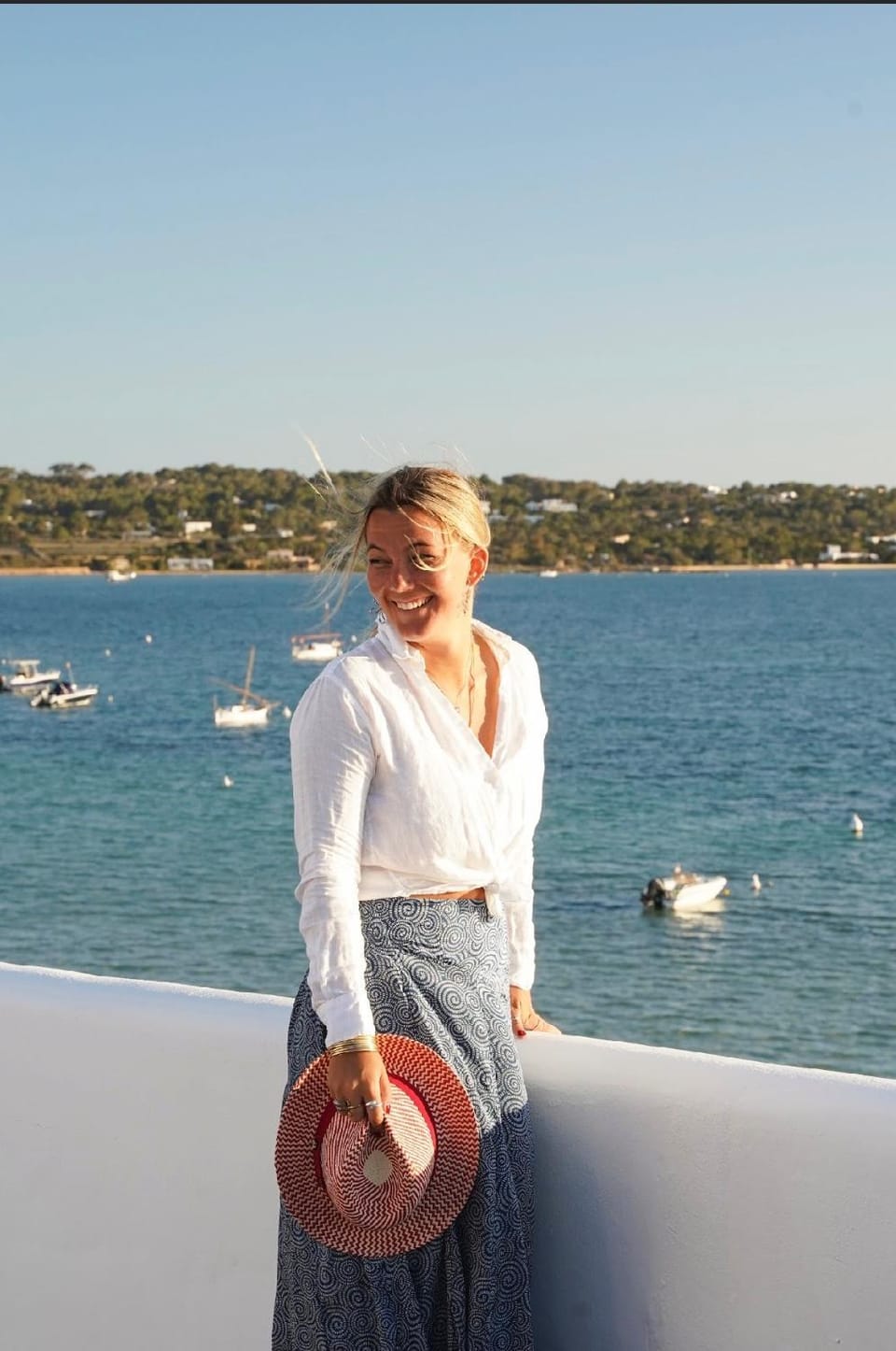 People, Natural landscape, Beach, Guests, Lake view, Sea view