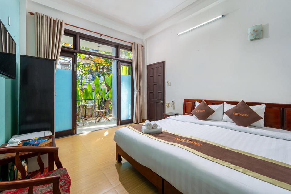Bed, View (from property/room), Bedroom