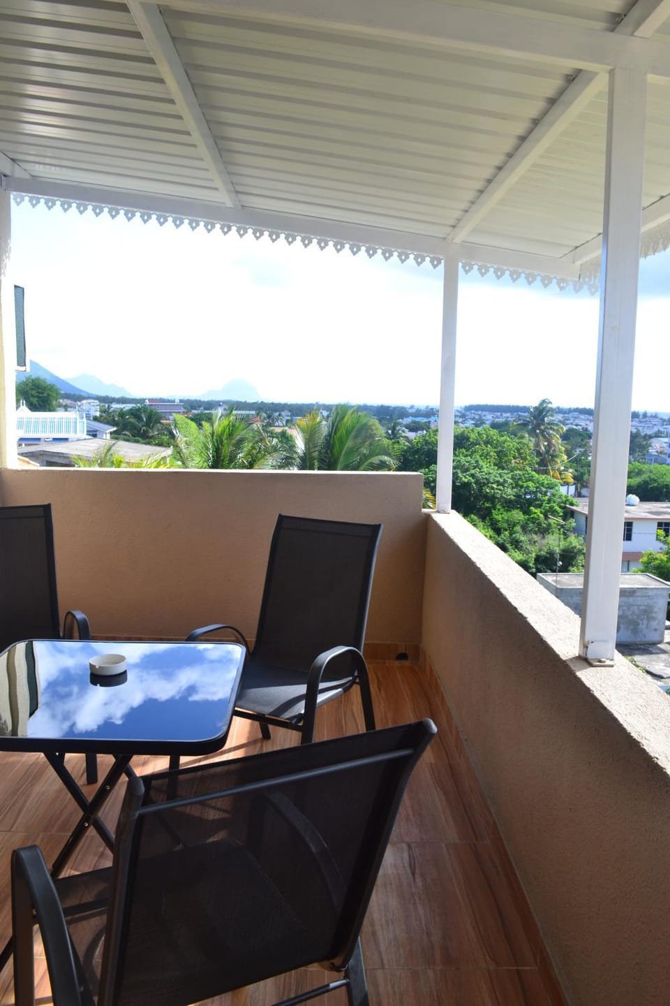 Neighbourhood, Summer, Balcony/Terrace, Landmark view