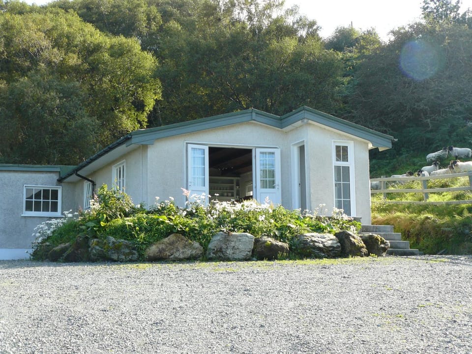 Property building, Spring, Day, Fishing, Golfcourse, Horse-riding, Decorative detail, Hiking, Cycling, Lake view, Mountain view, Sea view