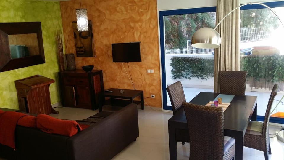 Lounge or bar