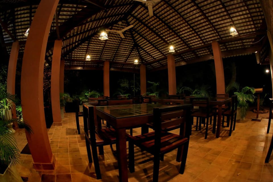 Safari Lodge Yala Bed and Breakfast in Southern Province