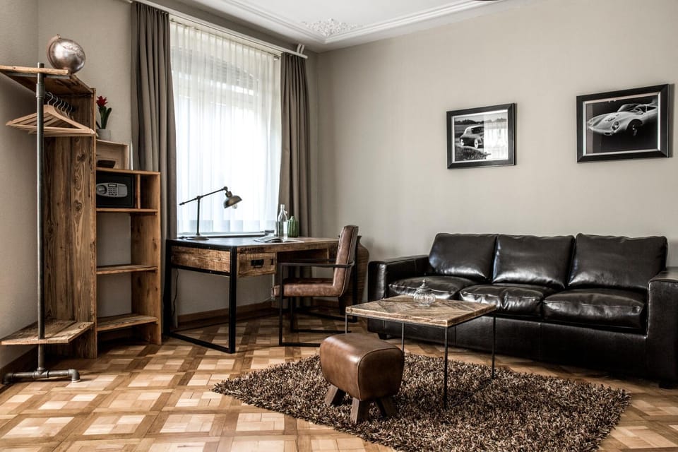 Living room, Photo of the whole room