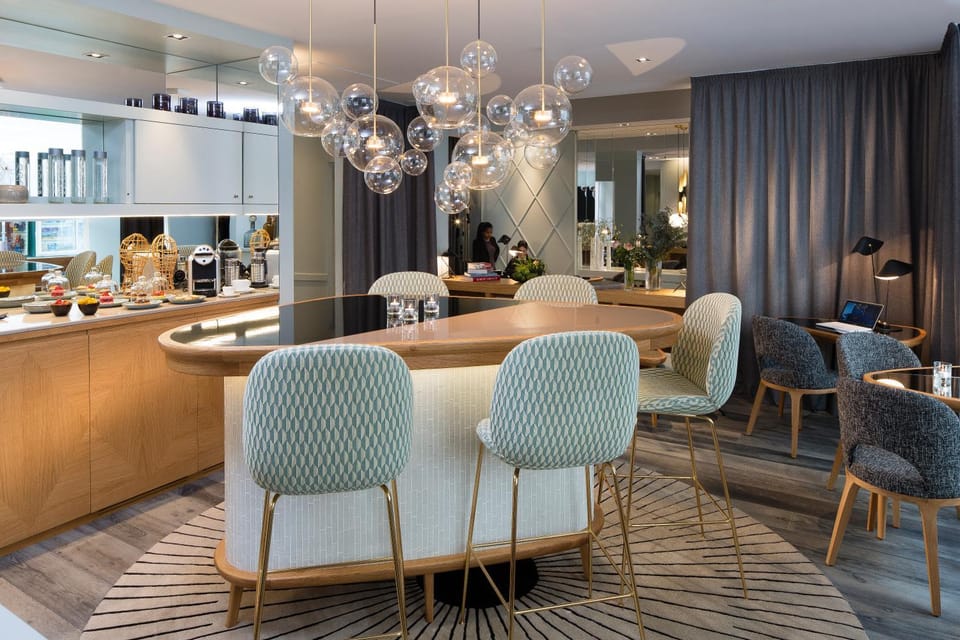 Lounge or bar