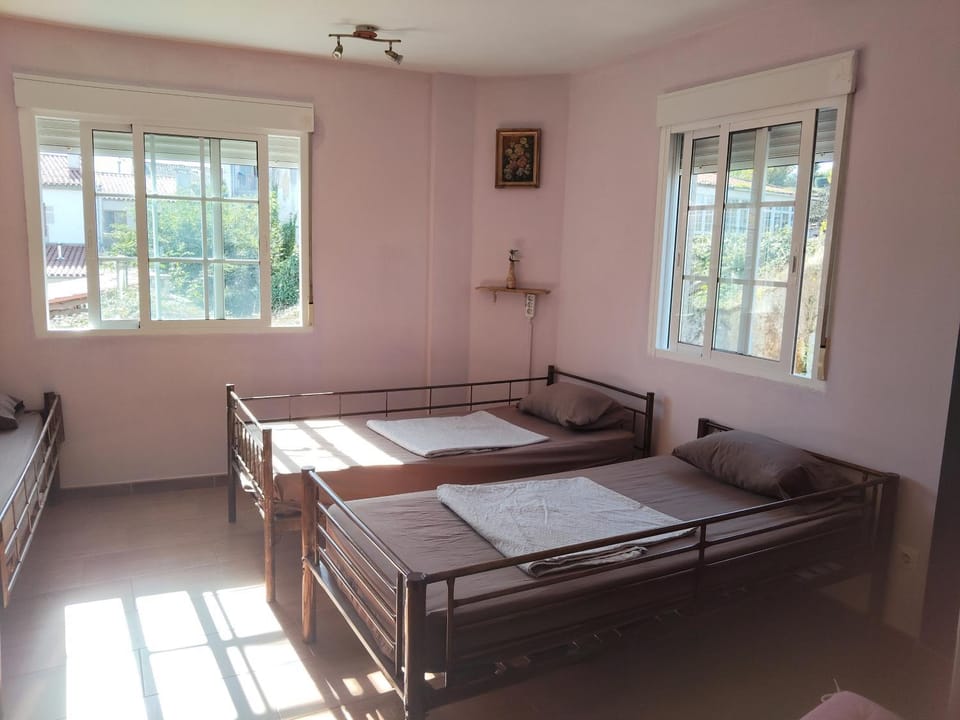 Albergue o Apalpador Hostel in Galicia