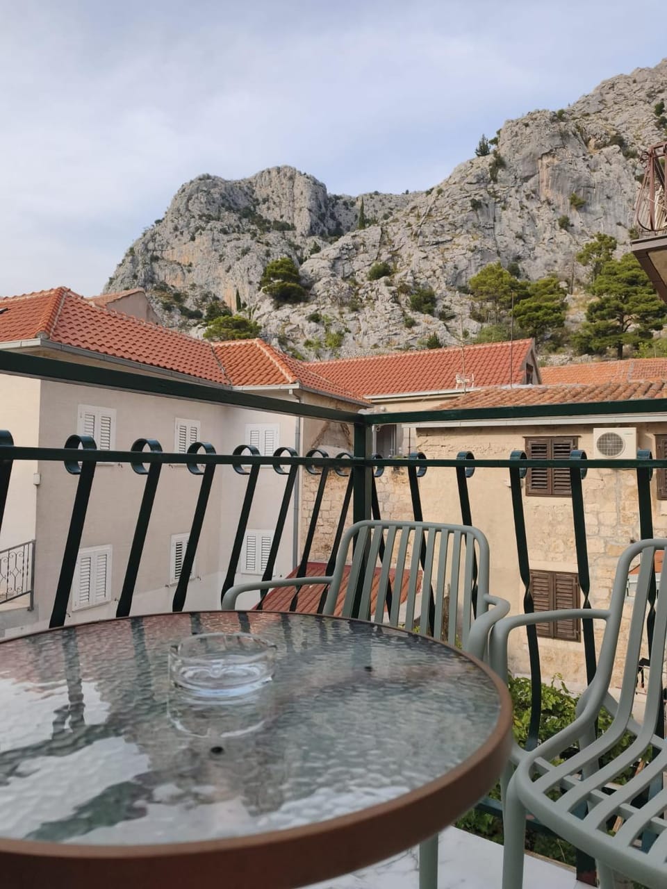 Balcony/Terrace, Mountain view