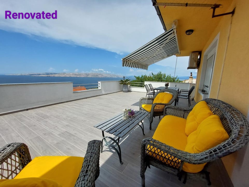 Balcony/Terrace, Seating area, Sea view
