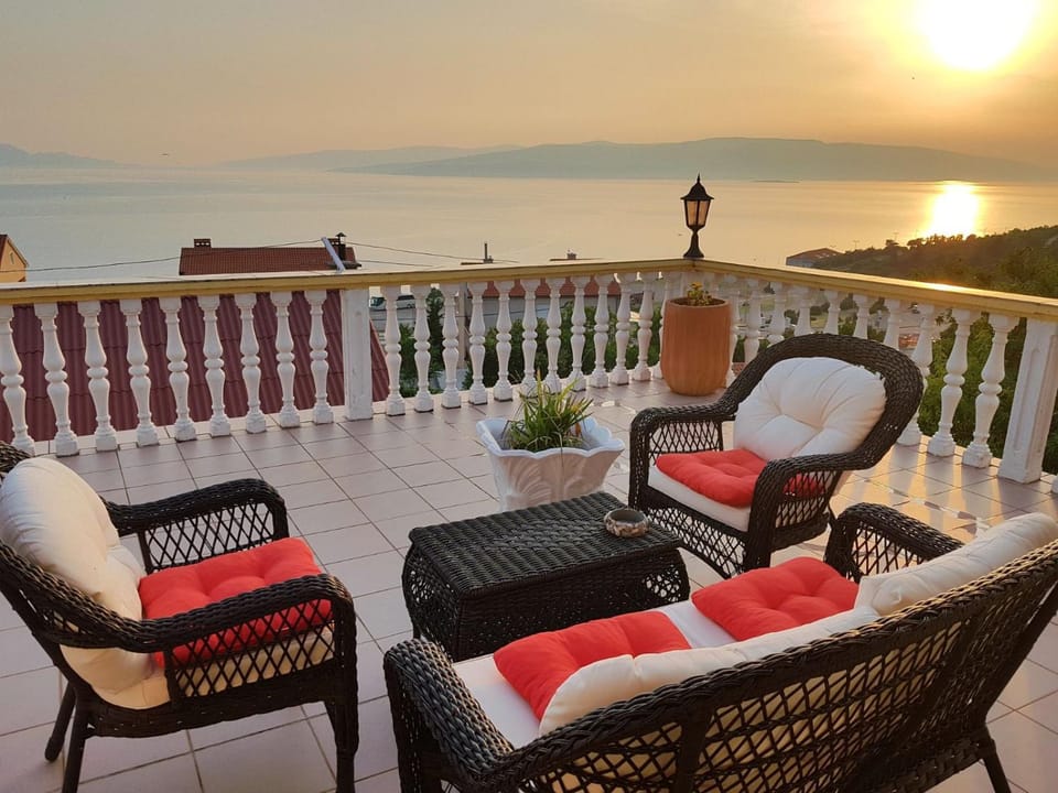 Balcony/Terrace, Sea view, Sunset