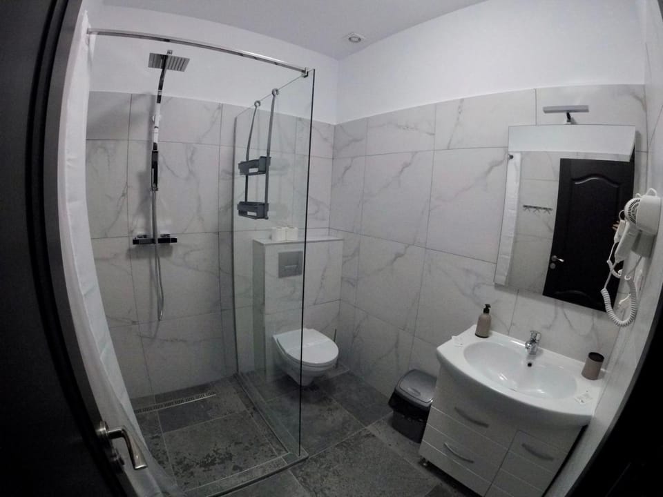 Shower, Toilet, Bathroom
