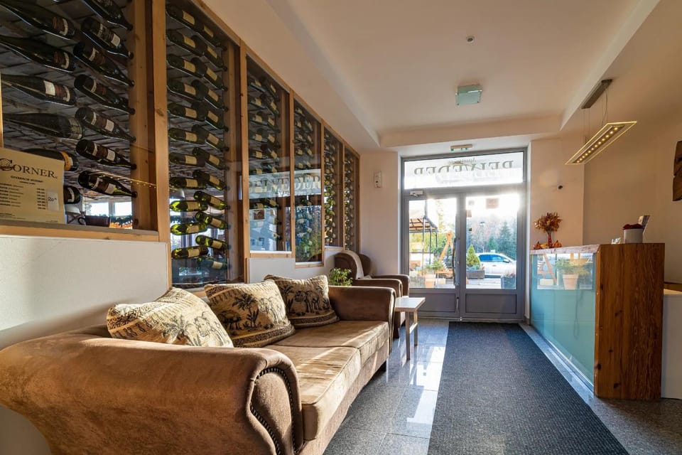 Lobby or reception, Seating area