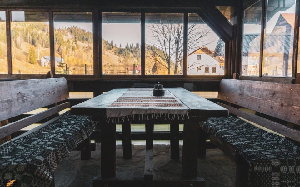 View (from property/room), Balcony/Terrace, Mountain view, Inner courtyard view