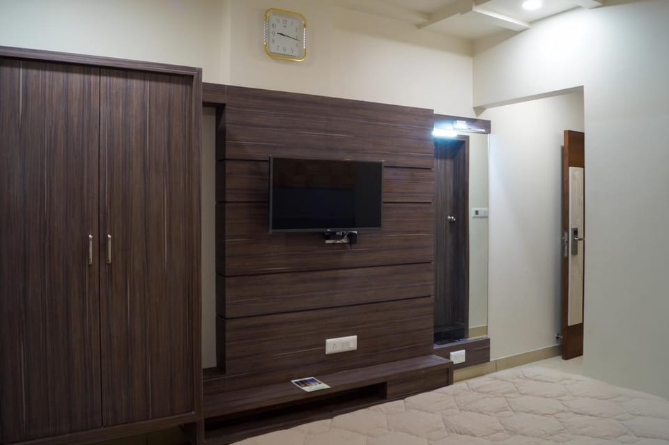 Bedroom, bunk bed