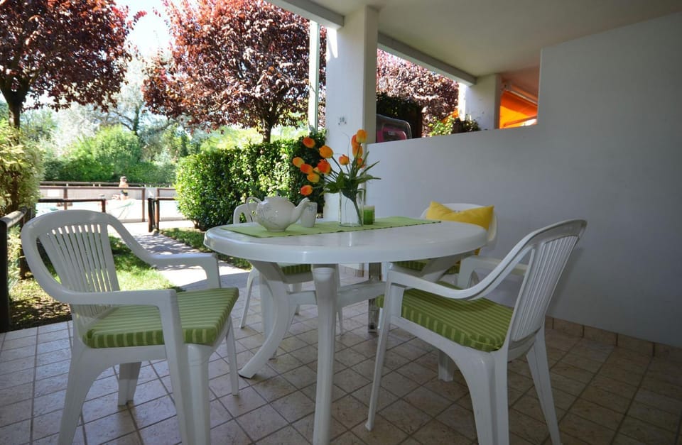 Patio, Garden, Garden view