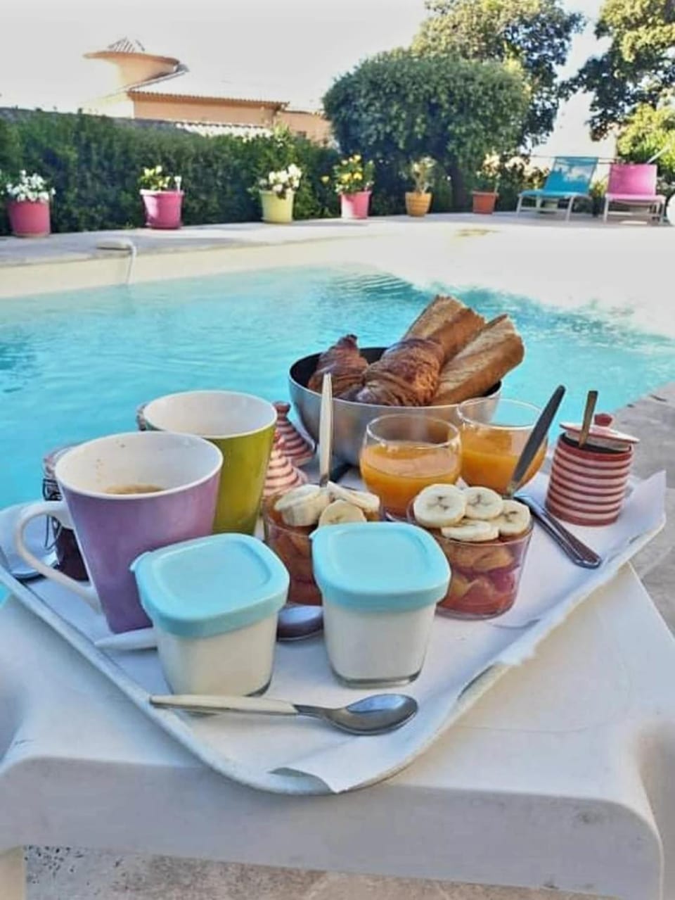Pool view, Breakfast, Continental breakfast